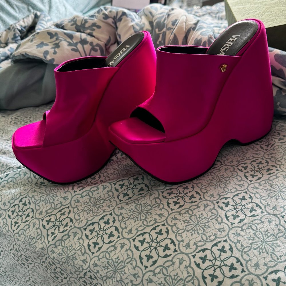 VERSACE PINK MULES